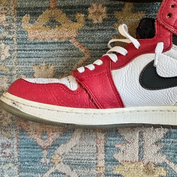 Jordan 1 “into the spider verse” - Picture 4 of 16